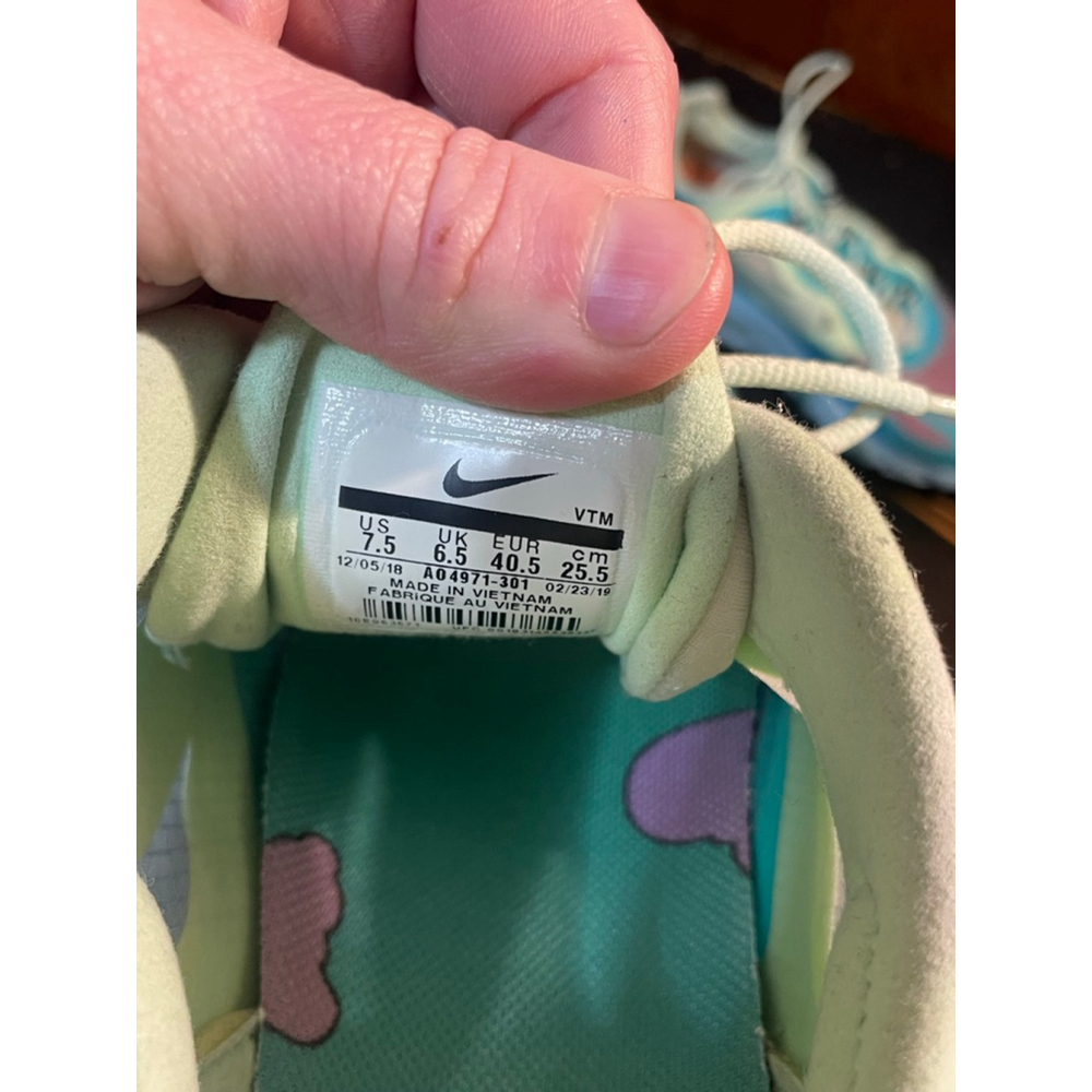 Women's Nike Air Max 270 React Teal Yellow Athletic Shoes 7.5 - Picture 7 of 7